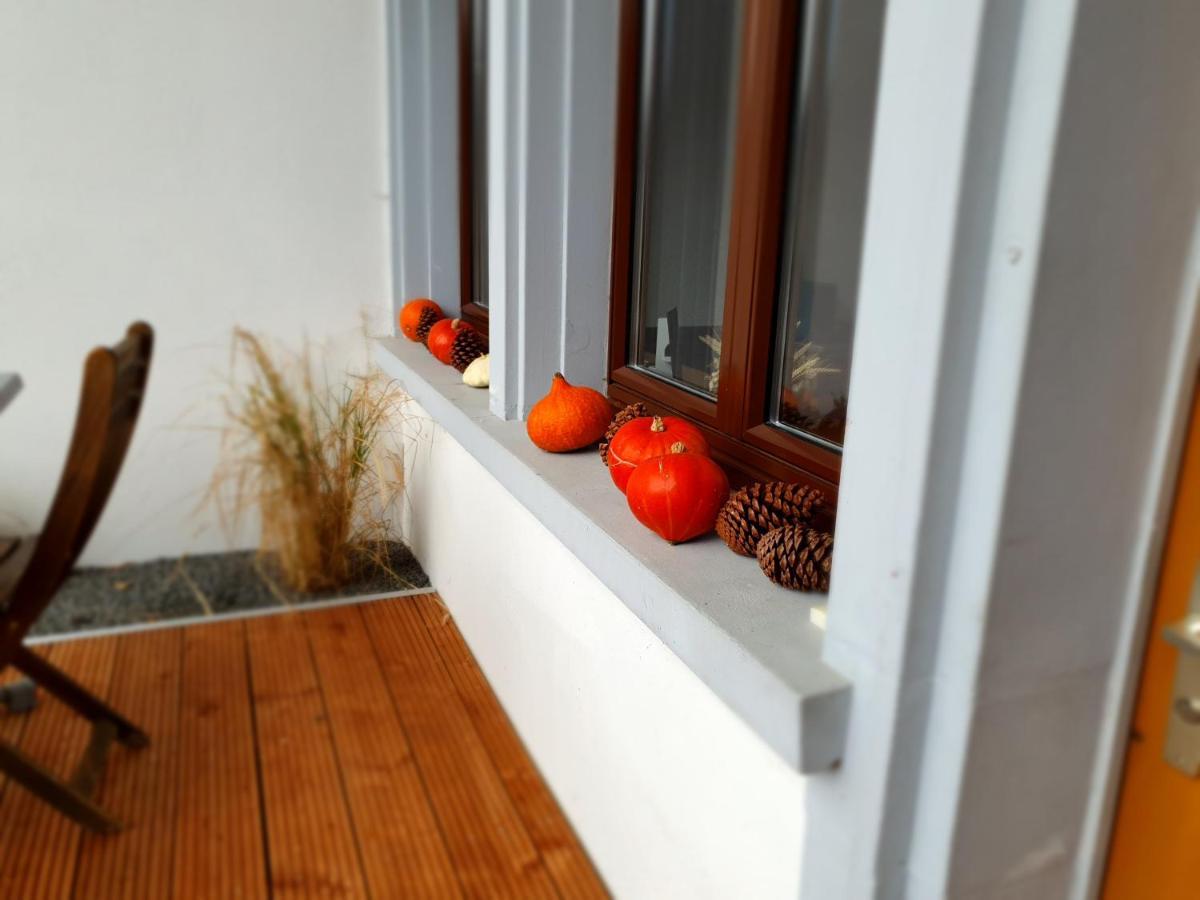 O Valanvron - Appartement Dans Une Ancienne Ferme Neuchateloise La Chaux De Fonds Luaran gambar